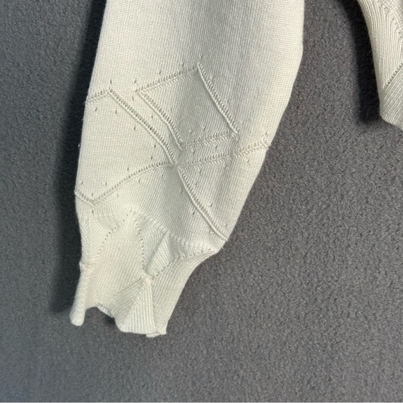 NEW Cream Ivory Soft Knit Cropped Cardigan Sweater Size Medium Balletcore - Picture 4 of 13